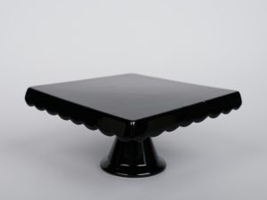 Black Scallop Medium Cake Stand